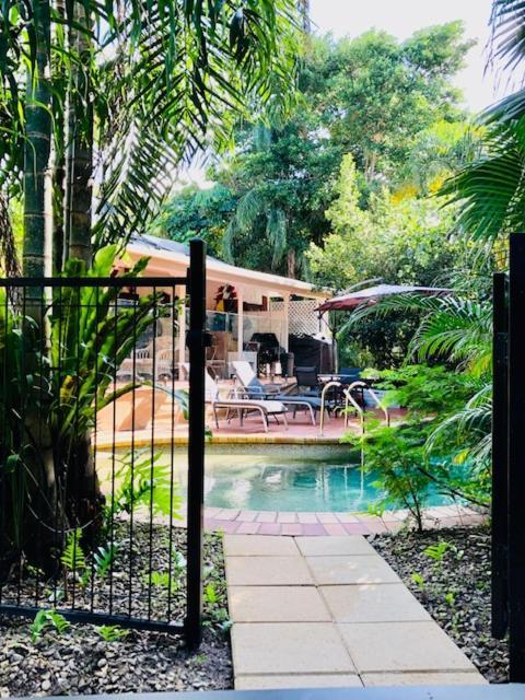 South Pacific Bed & Breakfast Pantai Clifton Luaran gambar