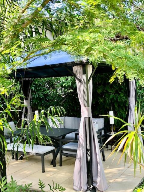 South Pacific Bed & Breakfast Pantai Clifton Luaran gambar
